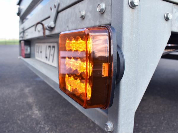 2 stk. Gule LED blitzlamper med batteri og magnetmontering - Billede 2